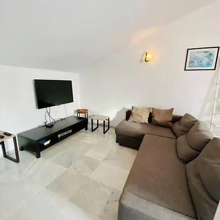 Apartman Con Piscina En Rosas De Capistrano